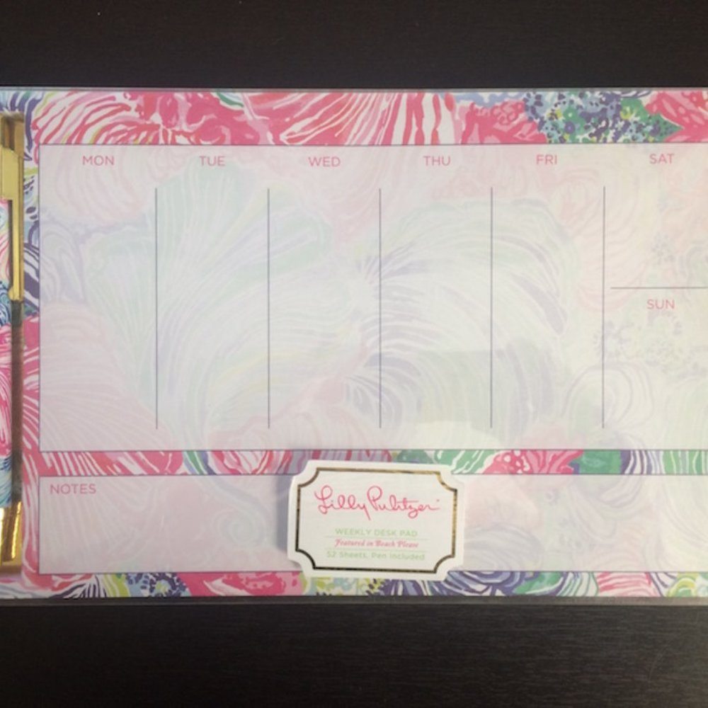 NWT Lilly Pulitzer Weekly Desk Pad Planner with Pen